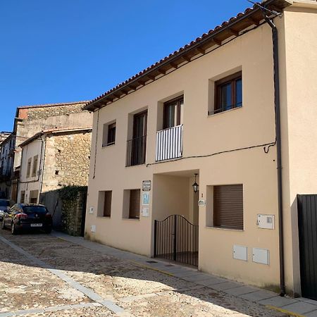 Apartmán El Hondon Del Lugar Hoyos Exteriér fotografie