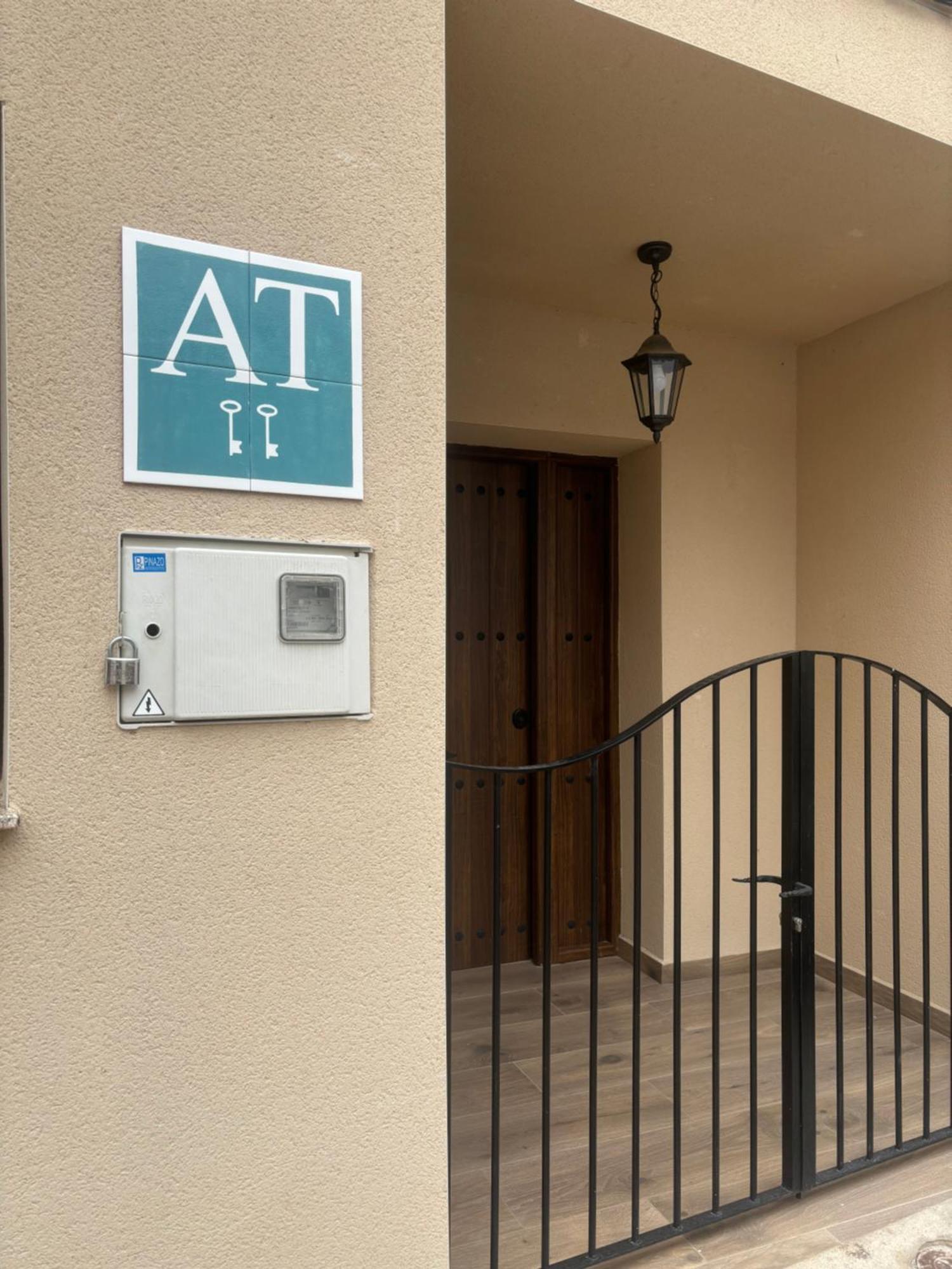 Apartmán El Hondon Del Lugar Hoyos Exteriér fotografie