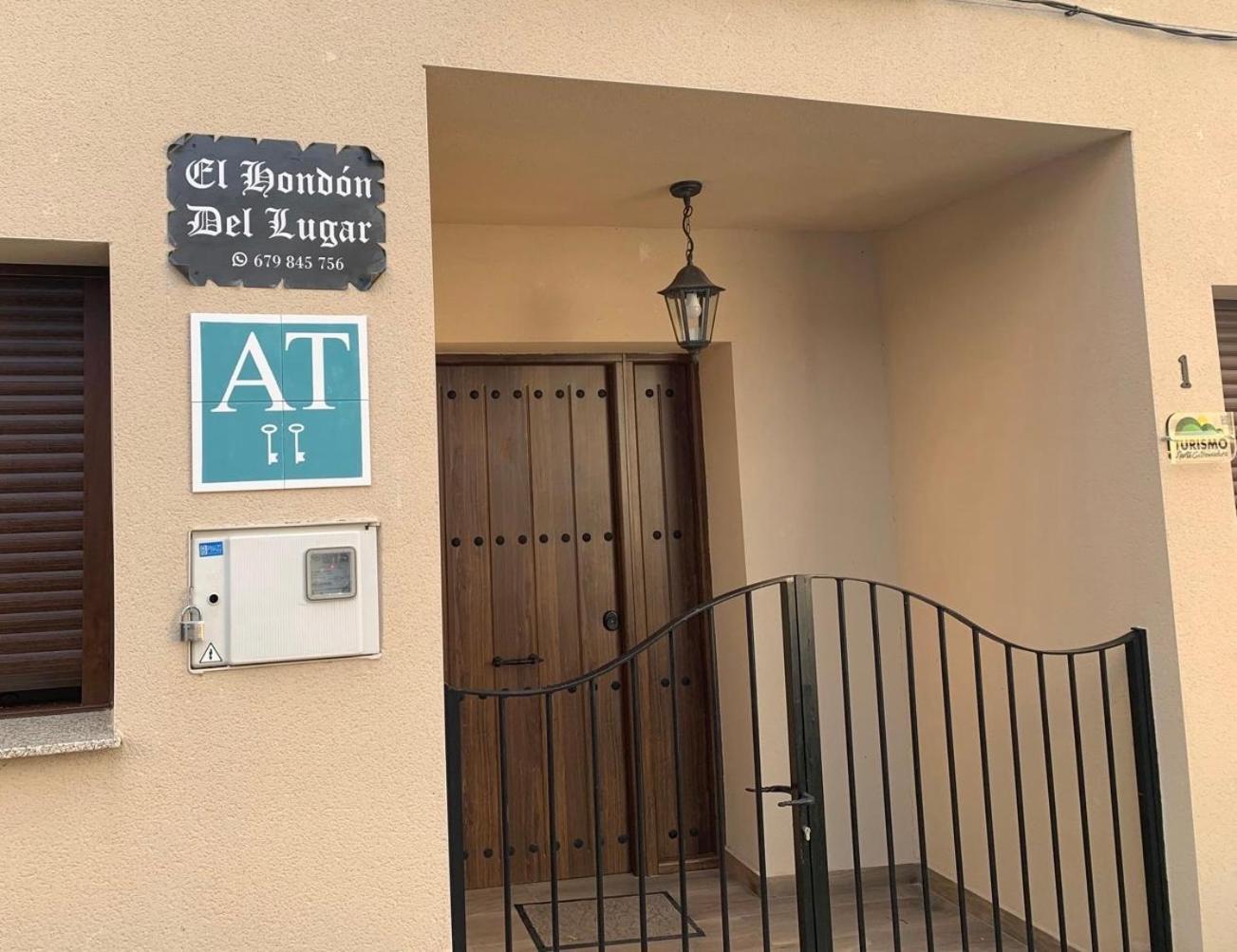 Apartmán El Hondon Del Lugar Hoyos Exteriér fotografie